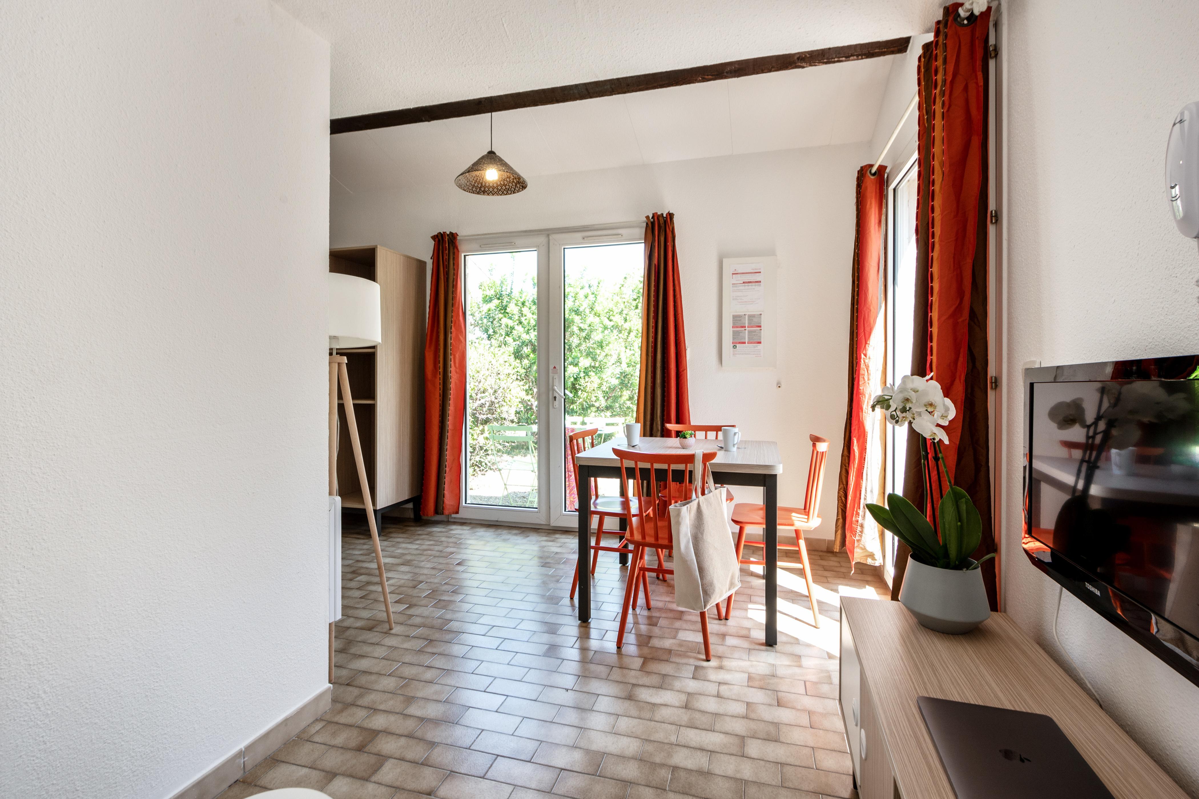 Comfort Aparthotel Mandelieu La Napoule Village Dış mekan fotoğraf