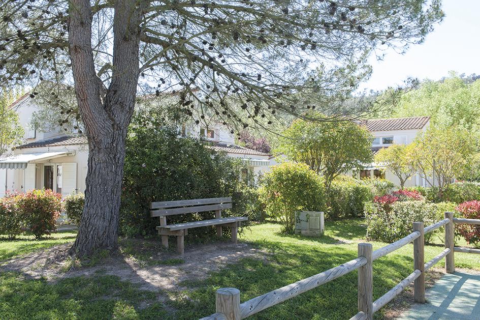 Comfort Aparthotel Mandelieu La Napoule Village Dış mekan fotoğraf