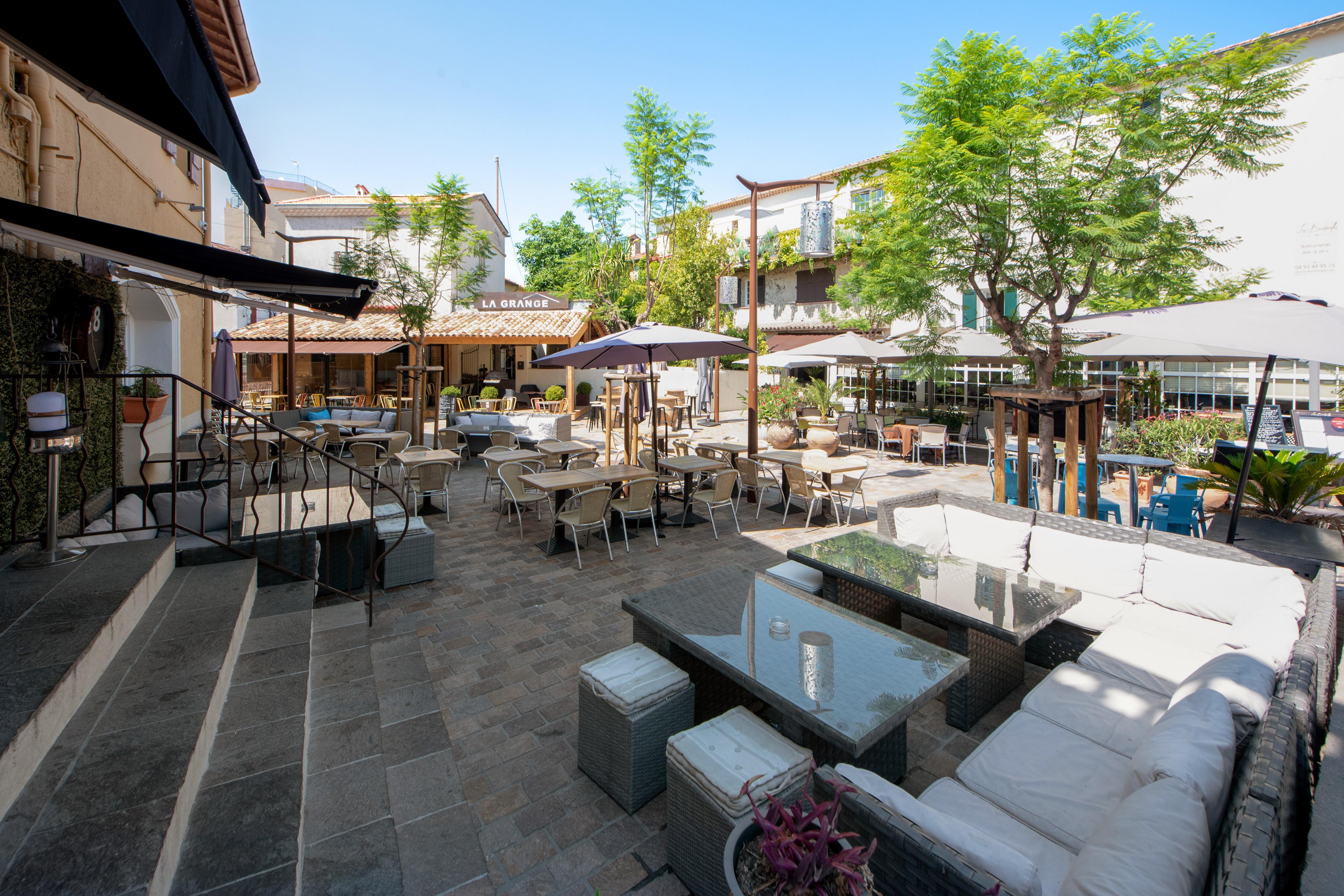 Comfort Aparthotel Mandelieu La Napoule Village Dış mekan fotoğraf