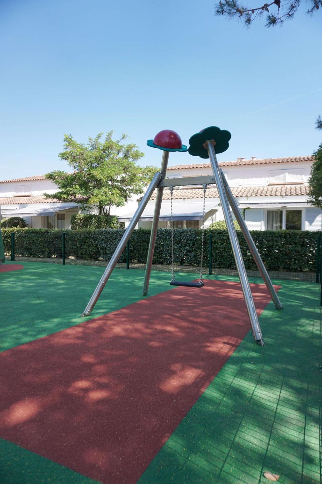 Comfort Aparthotel Mandelieu La Napoule Village Dış mekan fotoğraf