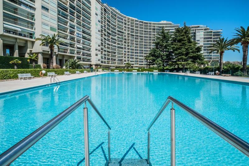 Comfort Aparthotel Mandelieu La Napoule Village Dış mekan fotoğraf